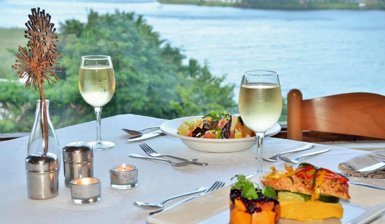 The Estuary Hotel & Spa Port Edward Buitenkant foto