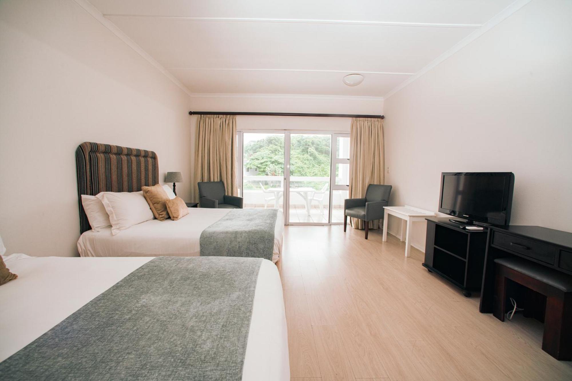 The Estuary Hotel & Spa Port Edward Buitenkant foto
